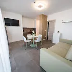 Luciana 3*